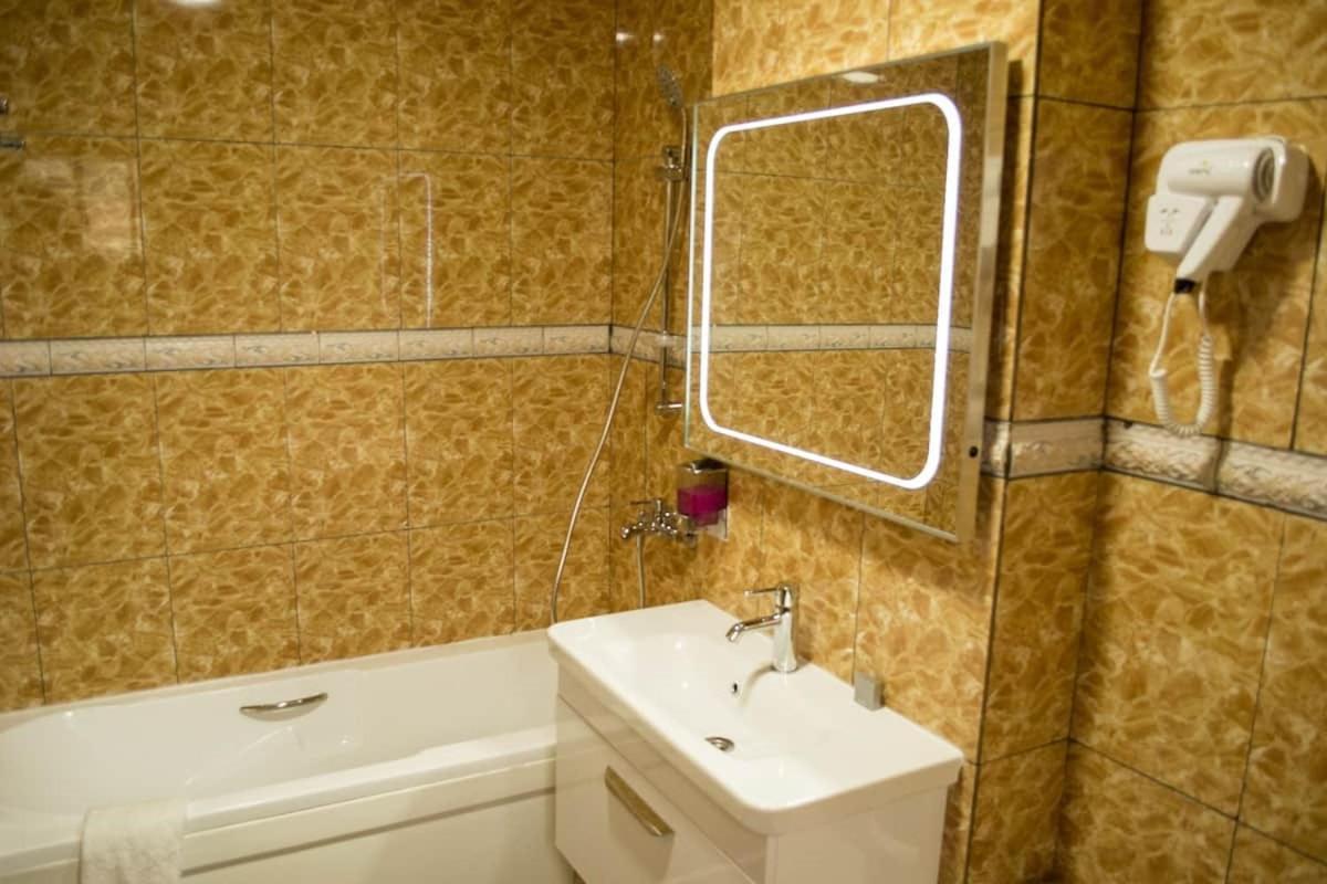 Hotel Jouvence International Яунде Экстерьер фото